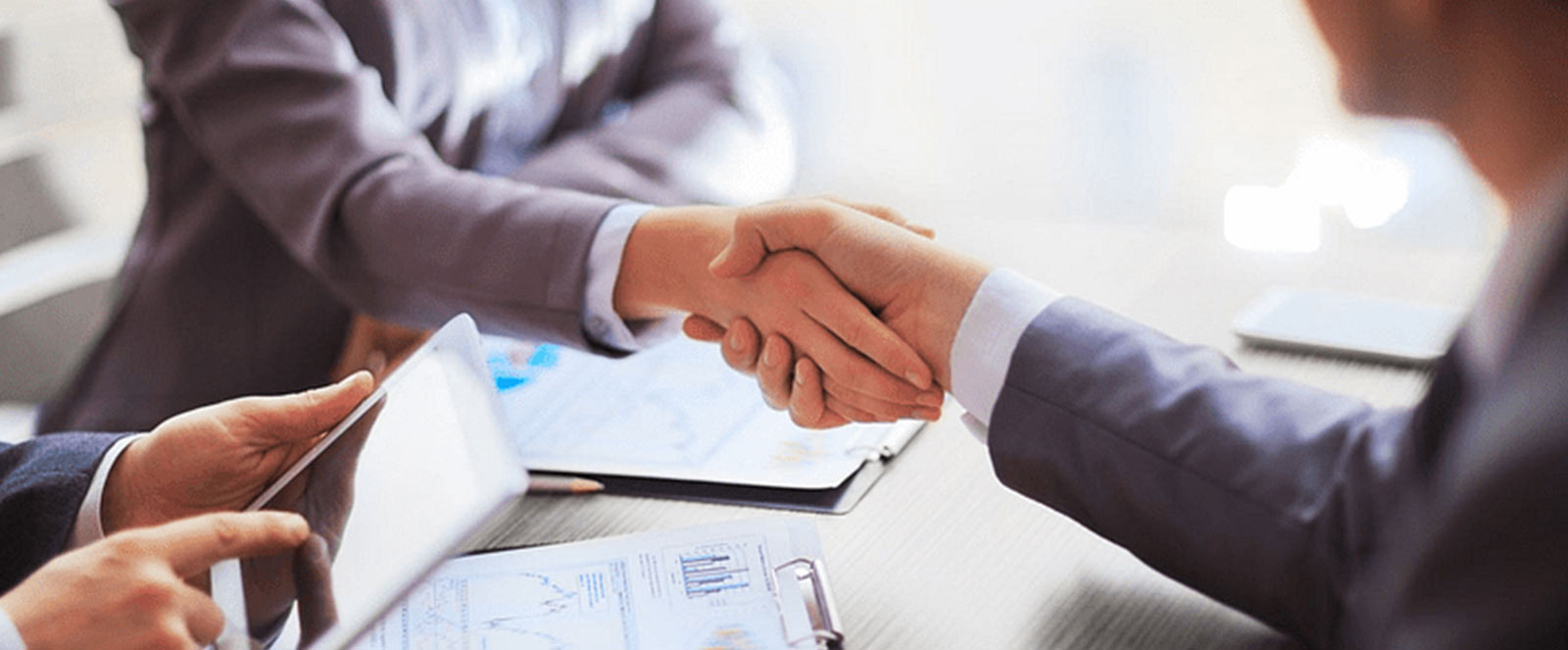 Why Uplighting Services Continue to Define Modern Event Atmospheres?